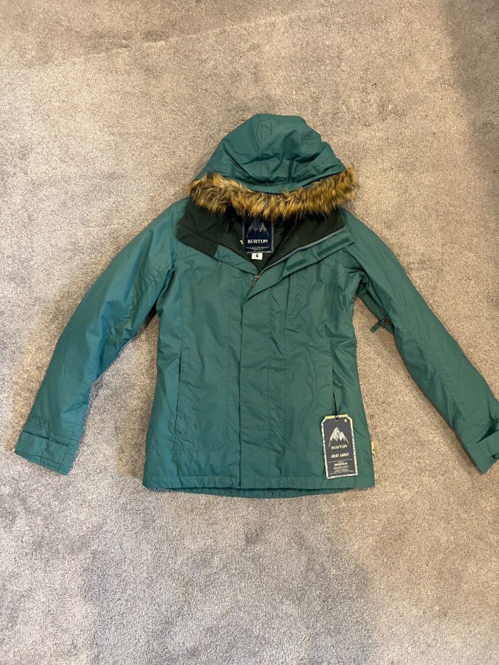 Burton Juliet Snowboard Jacket, NWT, Size S, Mountain Collection - Picture 3 of 3